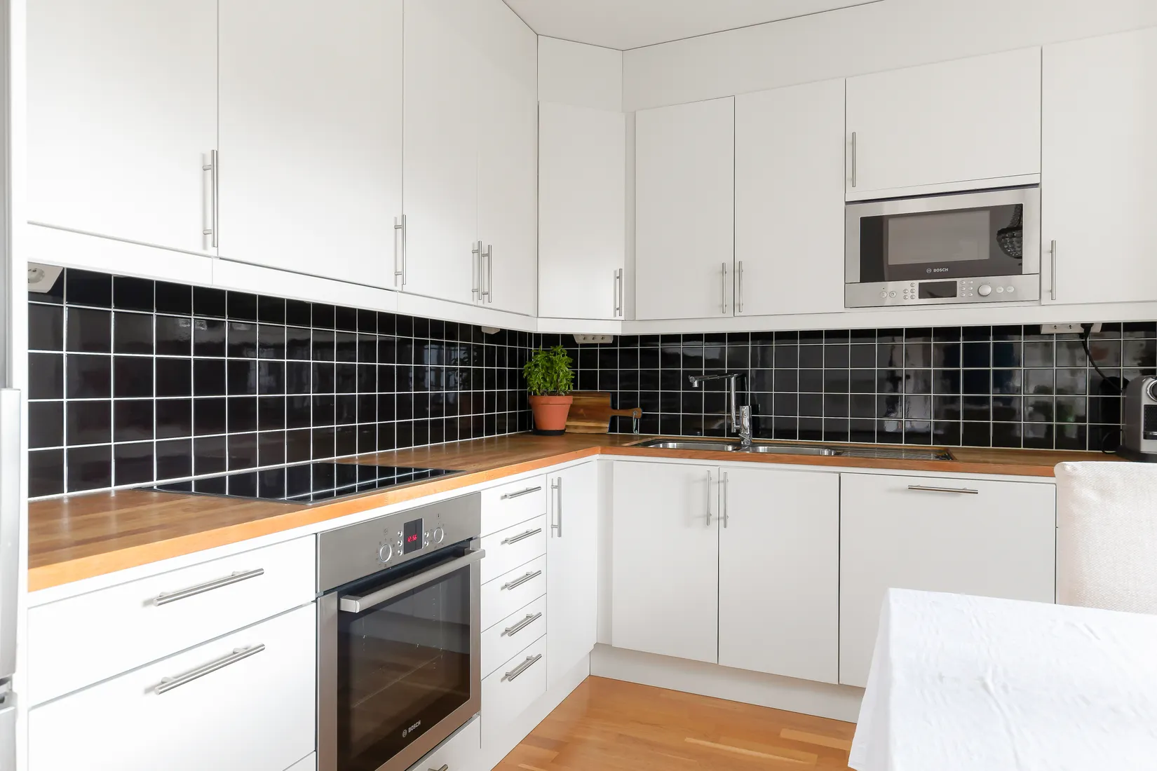 Bostadsrätt, Lännavägen 8A, Centrala Huddinge, Huddinge