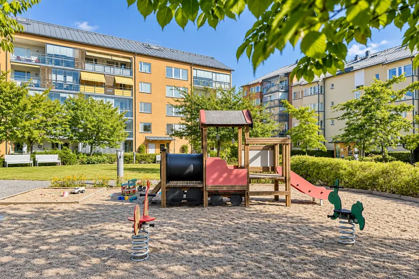 Bostadsrätt, Lännavägen 8A, Centrala Huddinge, Huddinge