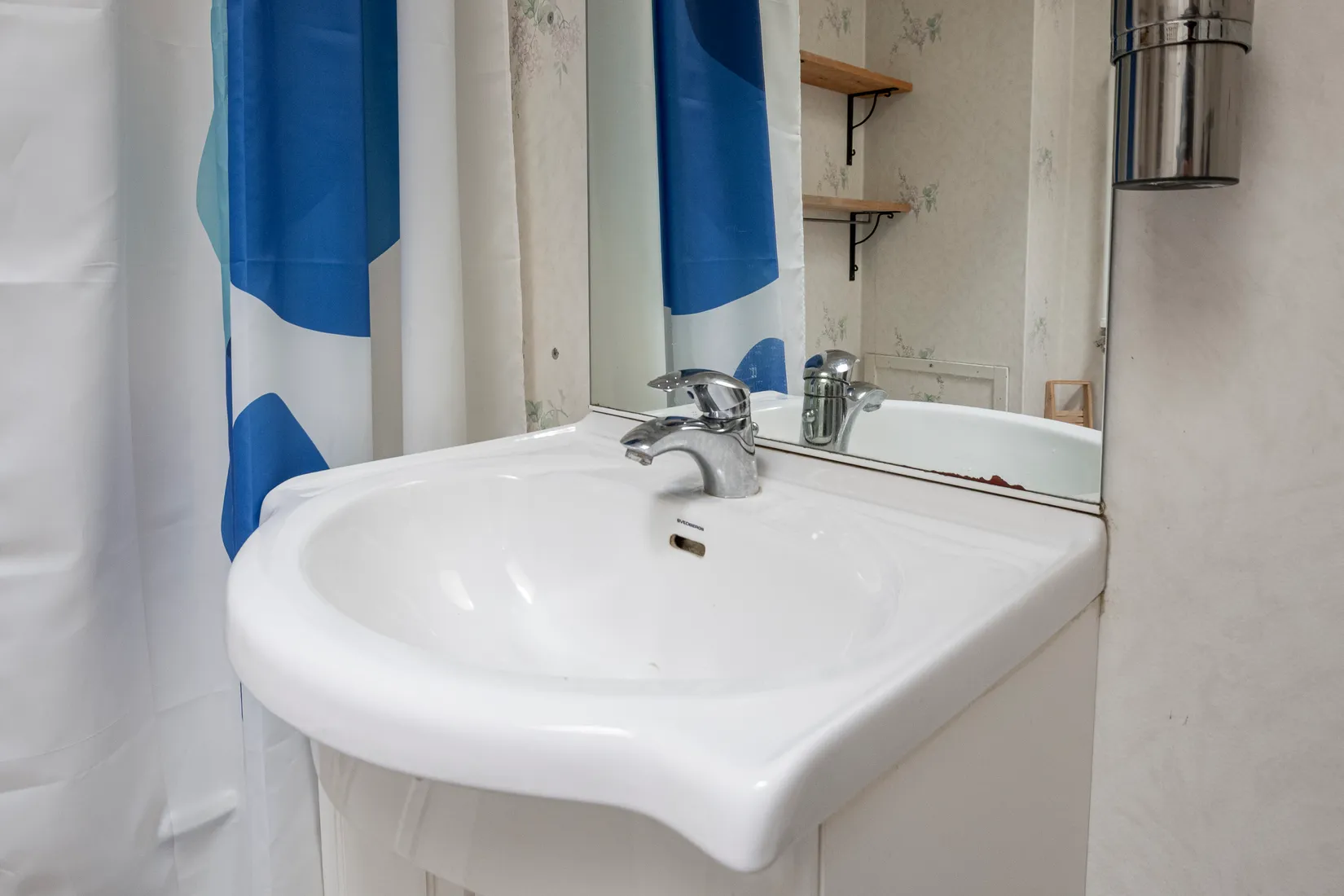 Radhus, Spikverksgatan 16, Bäckby, Västerås