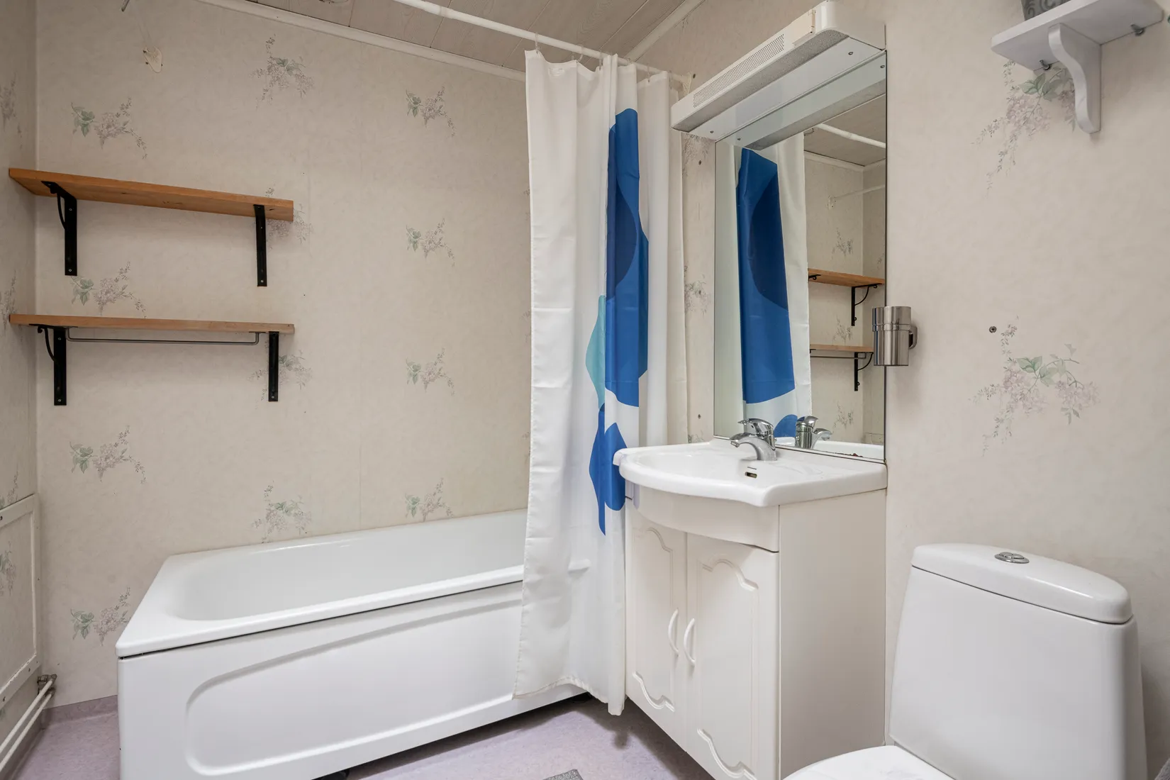 Radhus, Spikverksgatan 16, Bäckby, Västerås