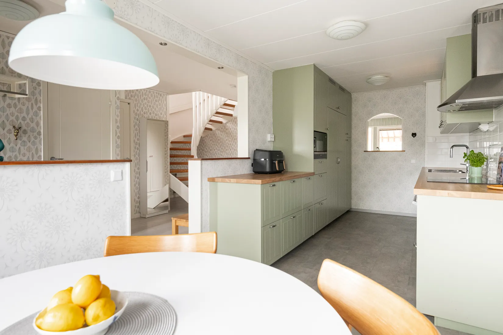 Radhus, Spikverksgatan 16, Bäckby, Västerås