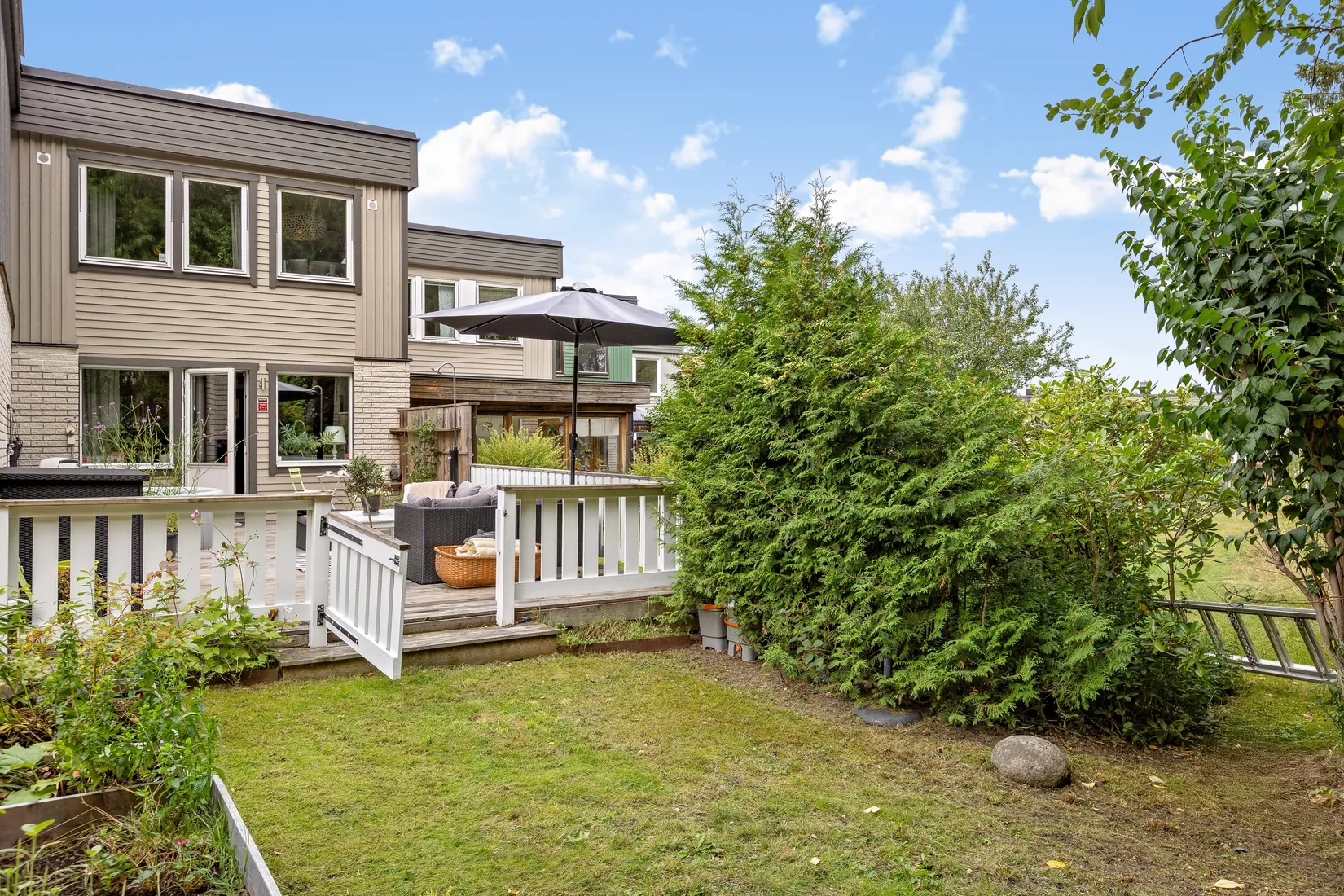 Radhus, Senapsvägen 44, Väsby, Ekerö