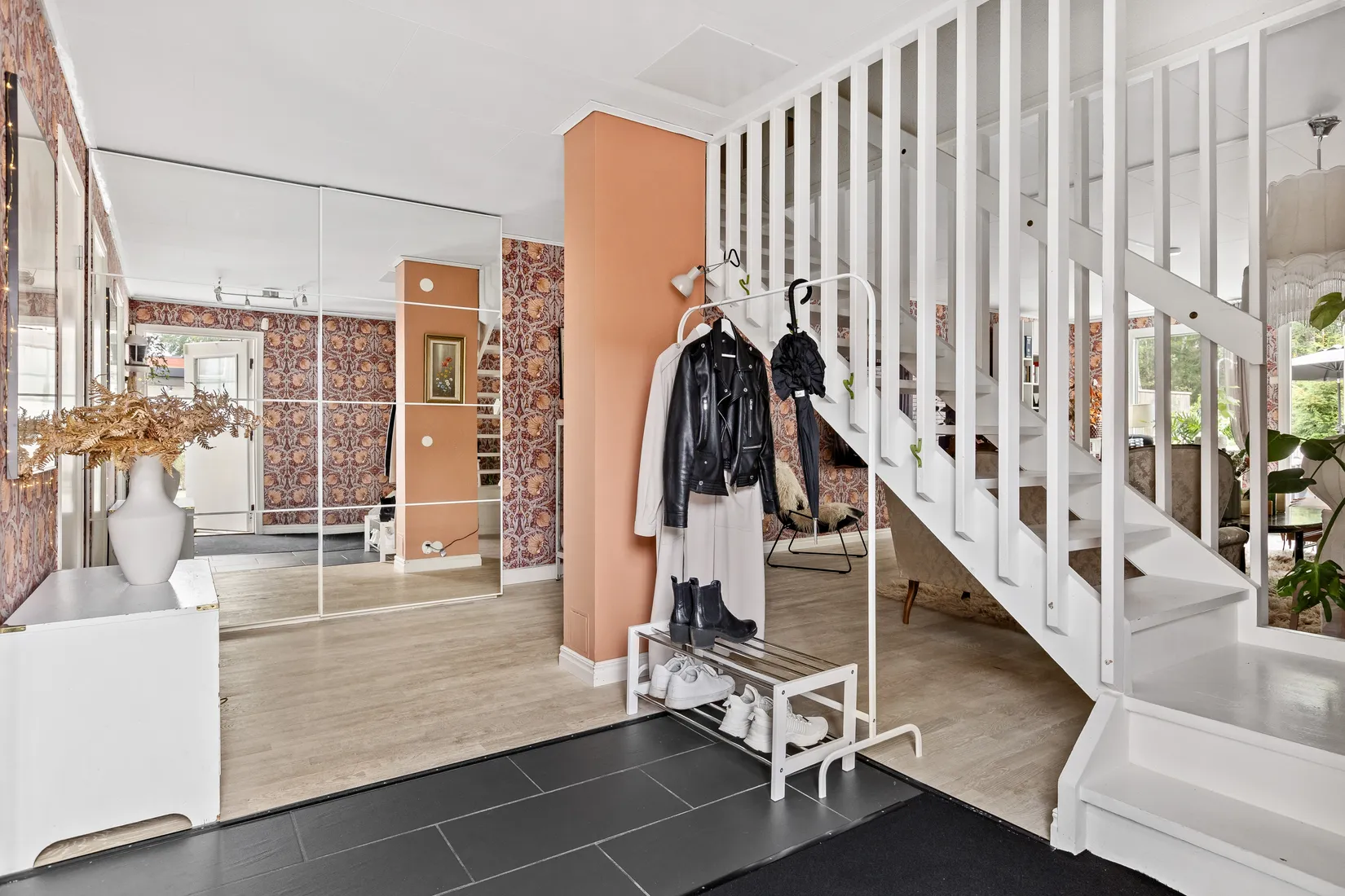 Radhus, Senapsvägen 44, Väsby, Ekerö