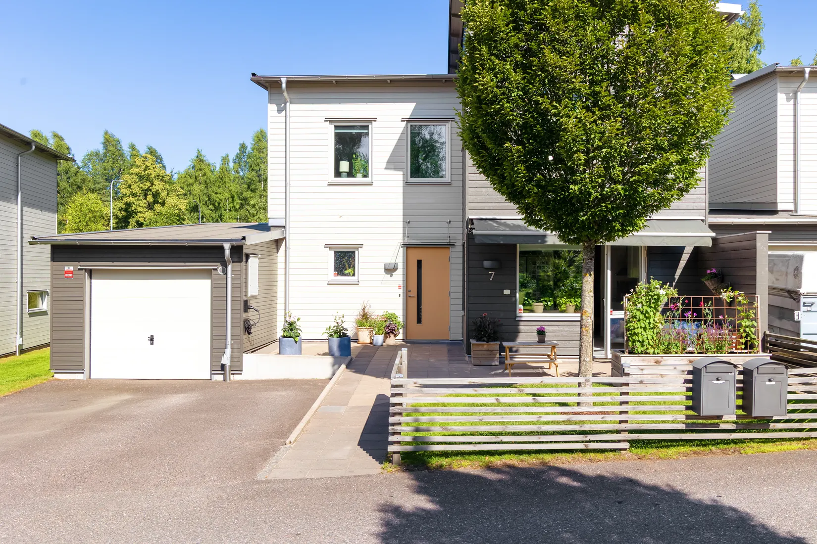 Radhus, Balladgatan 7, Hestra/Hestra Parkstad, Borås