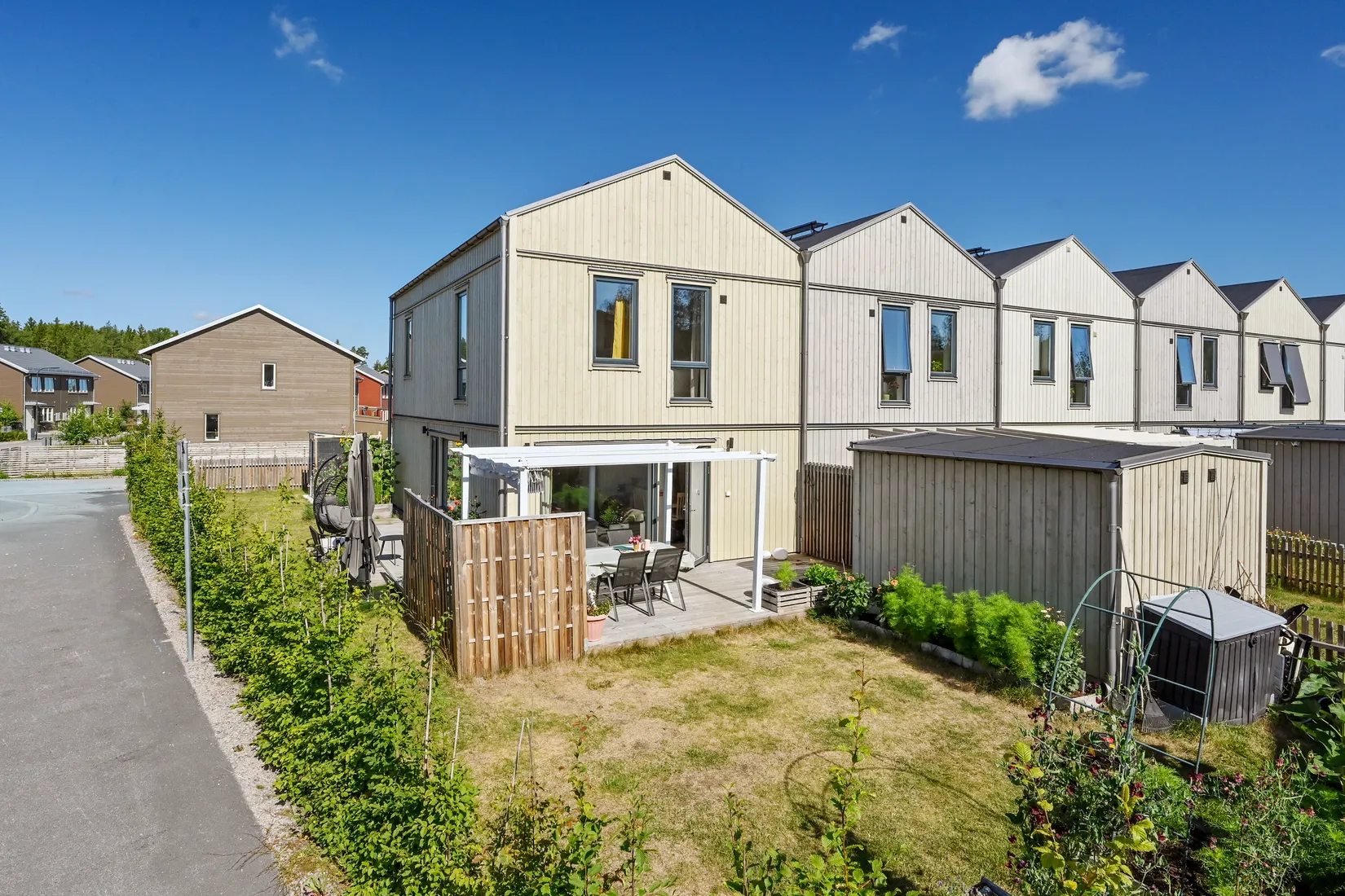 Radhus, Åkerhielms väg 60, Margretelund, Österåker