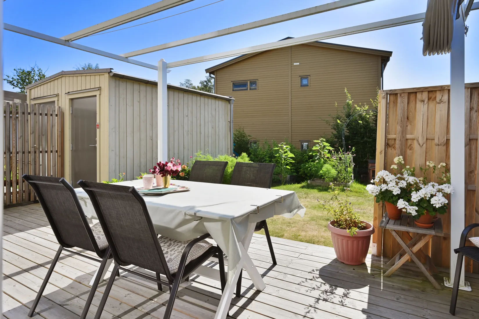 Radhus, Åkerhielms väg 60, Margretelund, Österåker