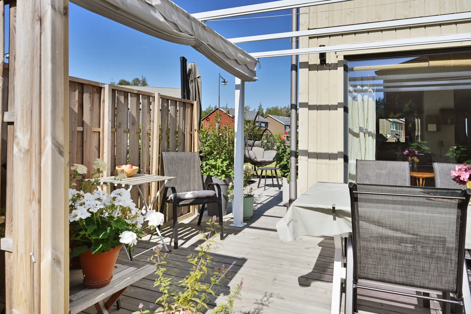 Radhus, Åkerhielms väg 60, Margretelund, Österåker