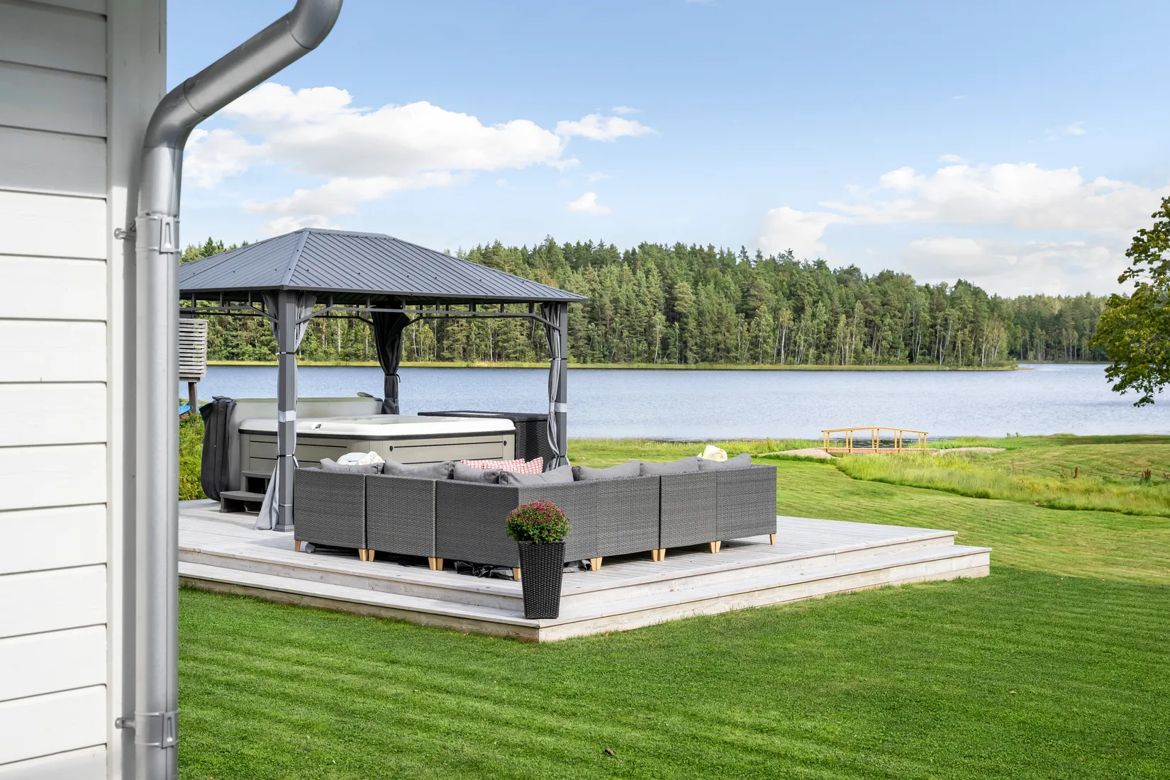 Villa, Von Berchners väg 17, Stavjsö, Nyköping