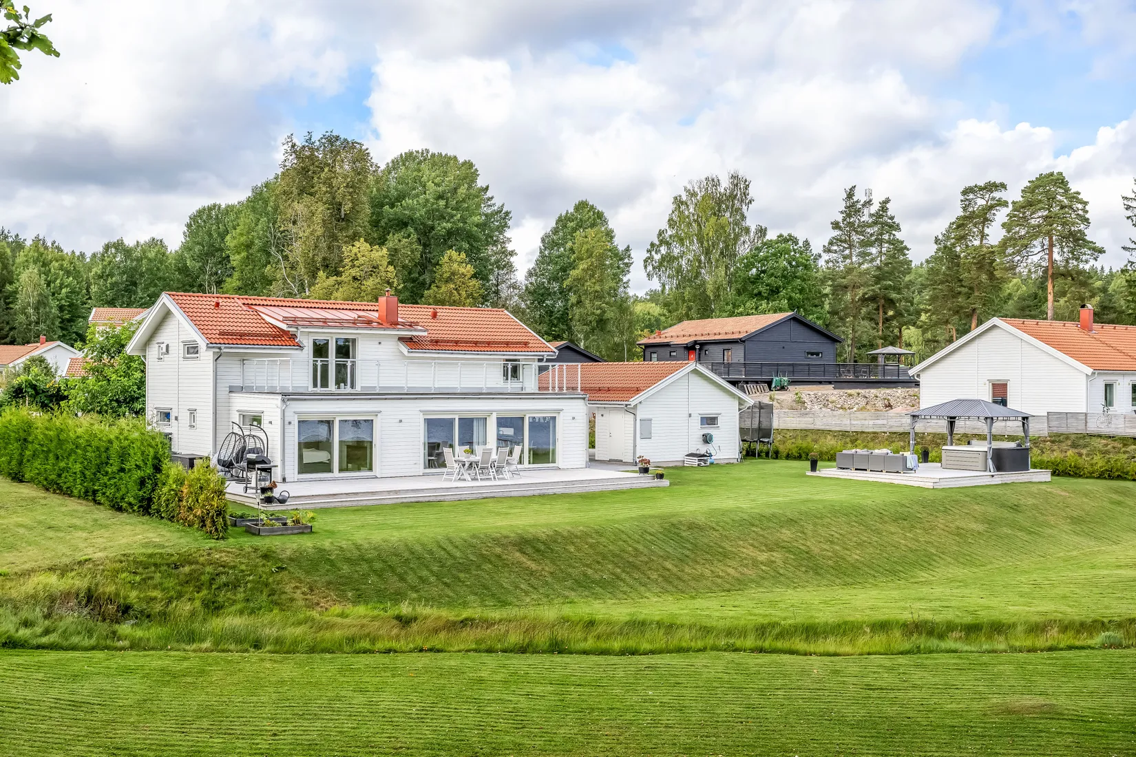 Villa, Von Berchners väg 17, Stavjsö, Nyköping