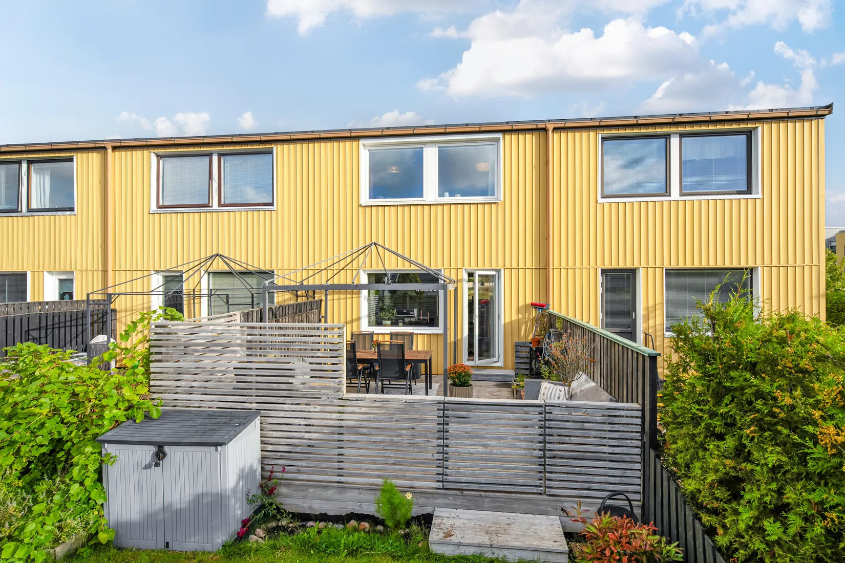 Radhus, Drakblommegatan 12, Centrala Hisingen, Göteborg