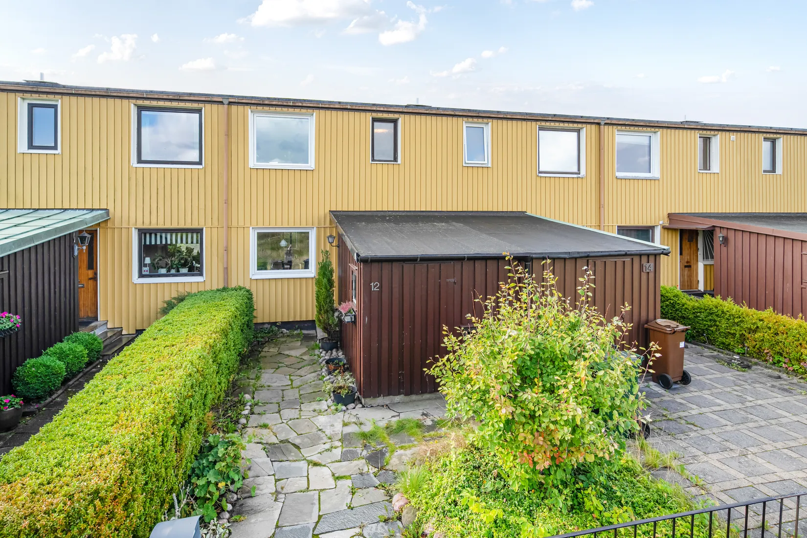 Radhus, Drakblommegatan 12, Centrala Hisingen, Göteborg