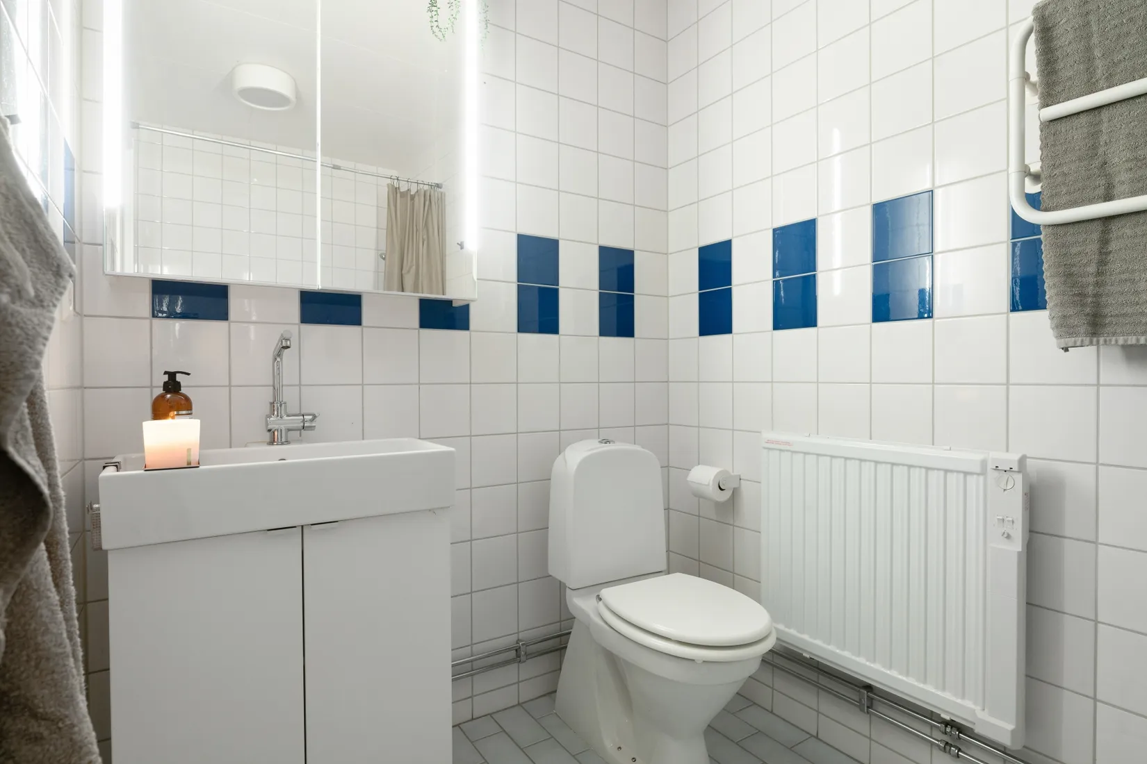 Radhus, Äppelblomsvägen 105, Torshäll, Värmdö