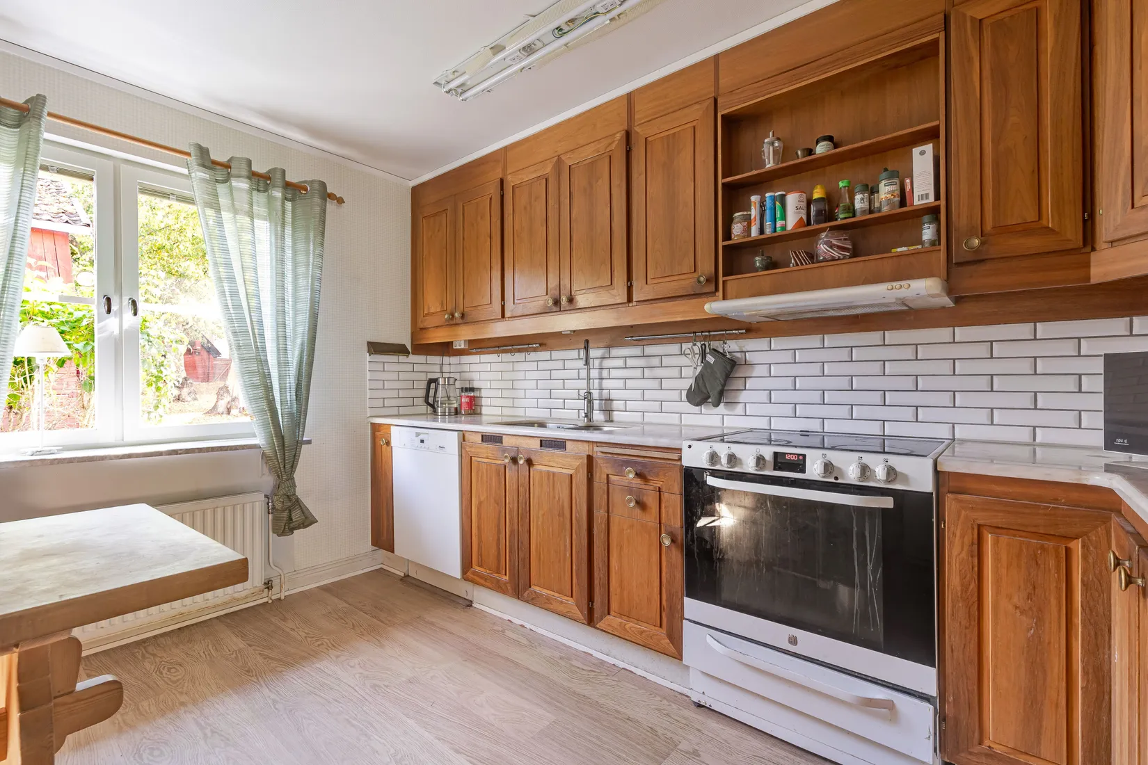 Villa, Sturegatan 2B, Centralt/Domkyrkan, Strängnäs