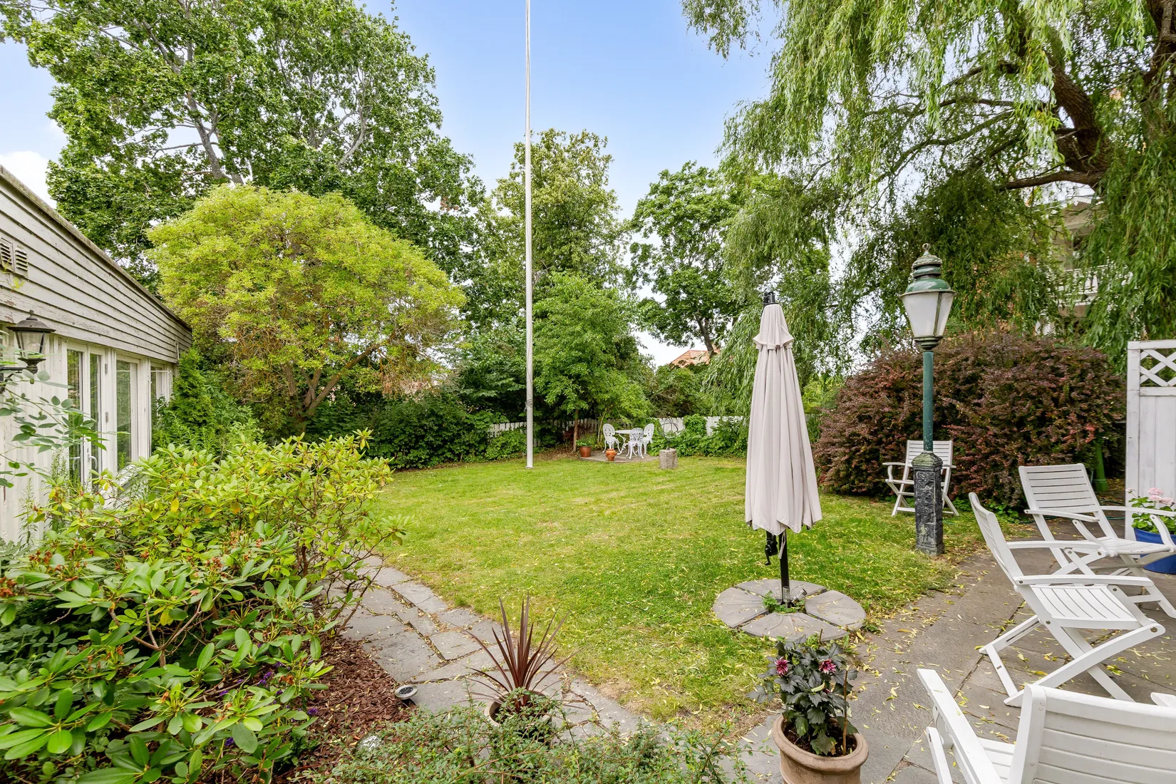 Villa, Sturegatan 2B, Centralt/Domkyrkan, Strängnäs