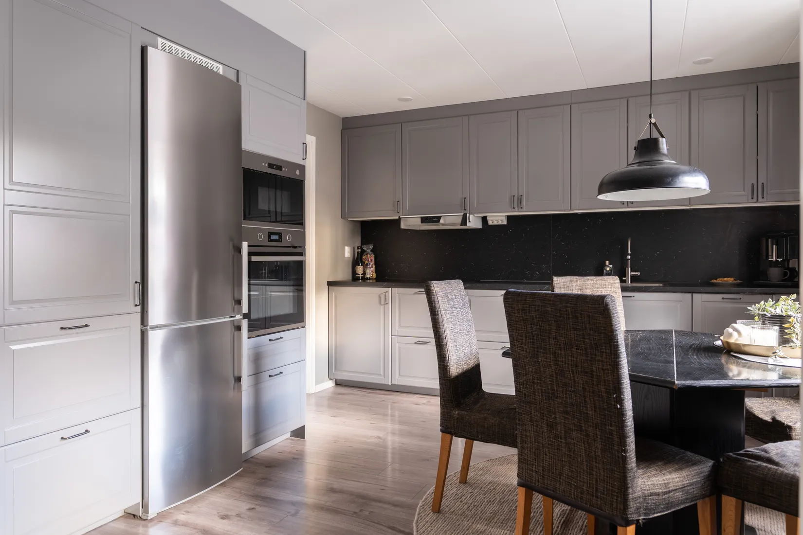 Radhus, Ringvägen 14D, Hallstahammar