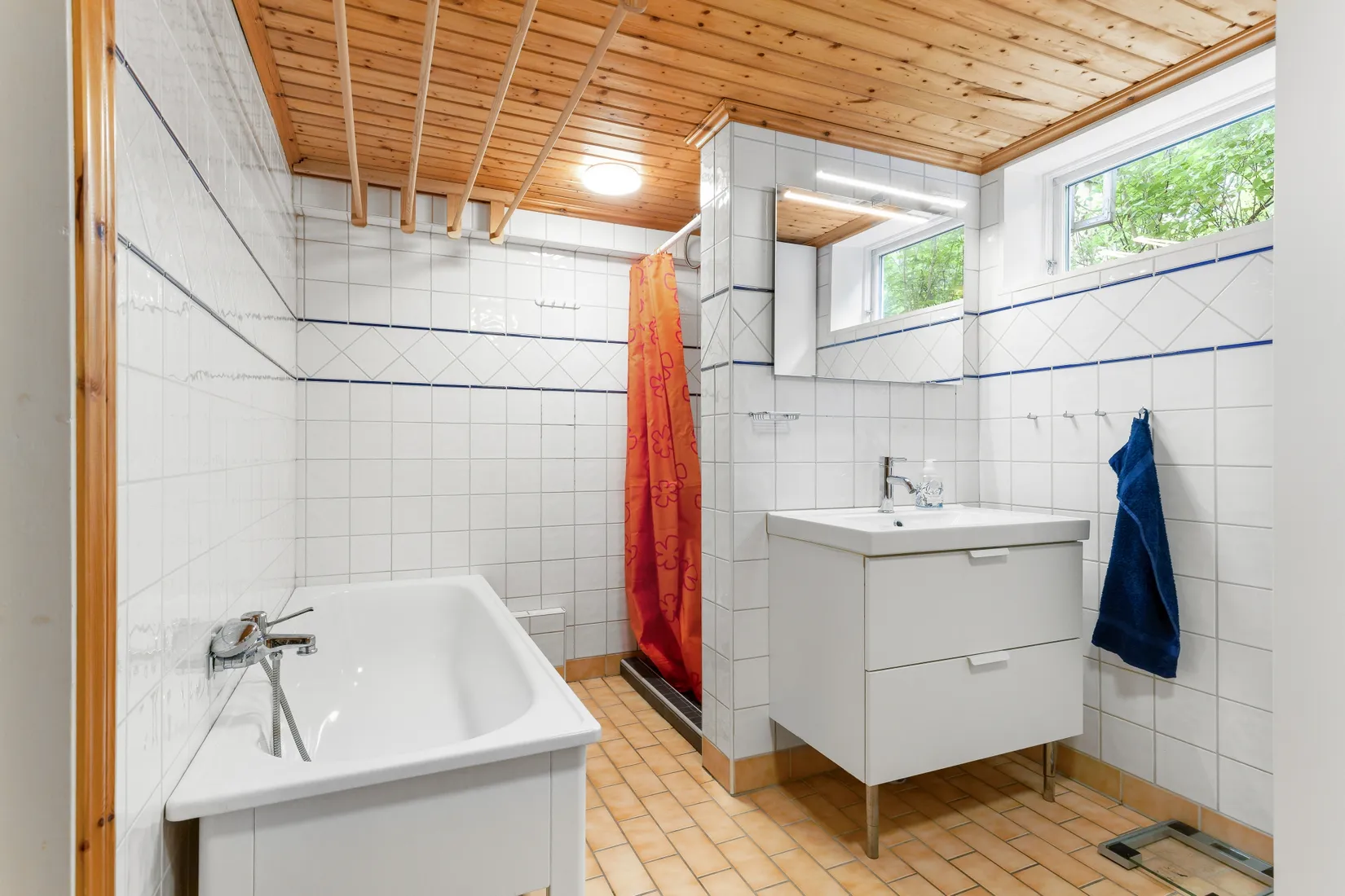 Villa, Väsbyvägen 3, Ekerö Väsby, Ekerö