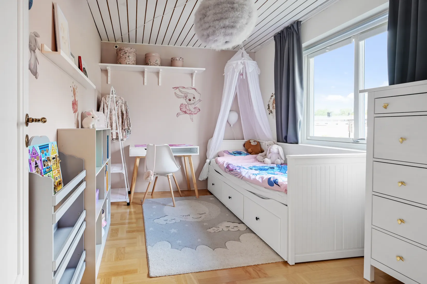 Radhus, Vängevägen 23, Skälby, Upplands Väsby