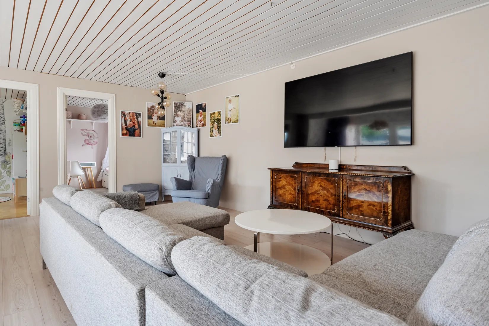Radhus, Vängevägen 23, Skälby, Upplands Väsby
