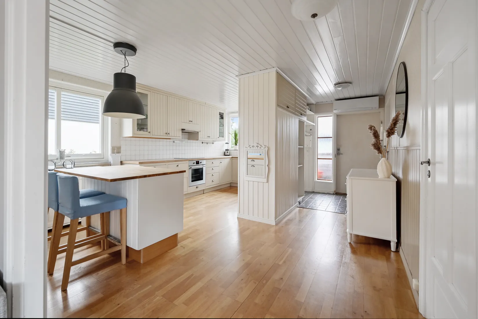 Radhus, Vängevägen 23, Skälby, Upplands Väsby