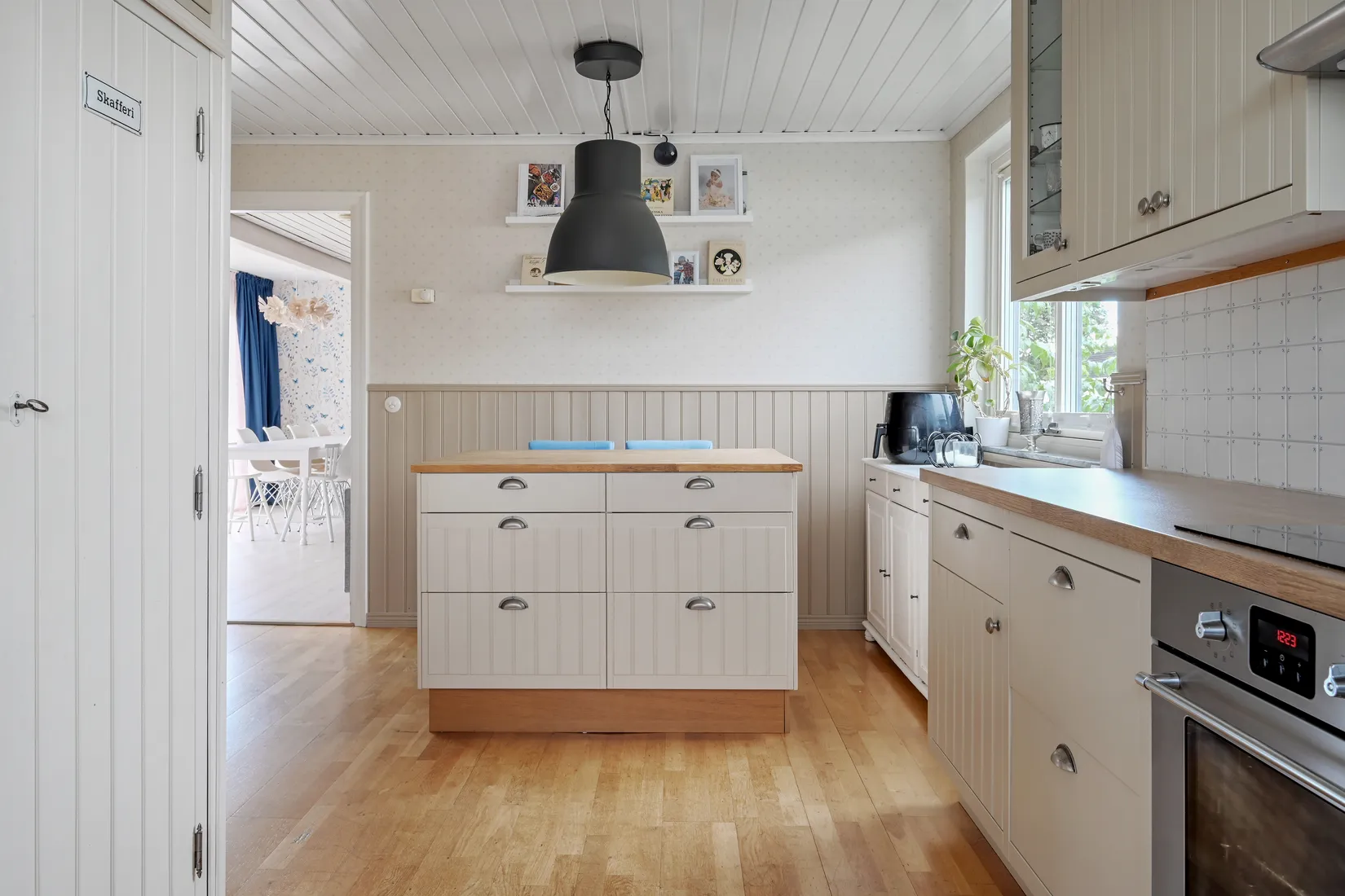 Radhus, Vängevägen 23, Skälby, Upplands Väsby