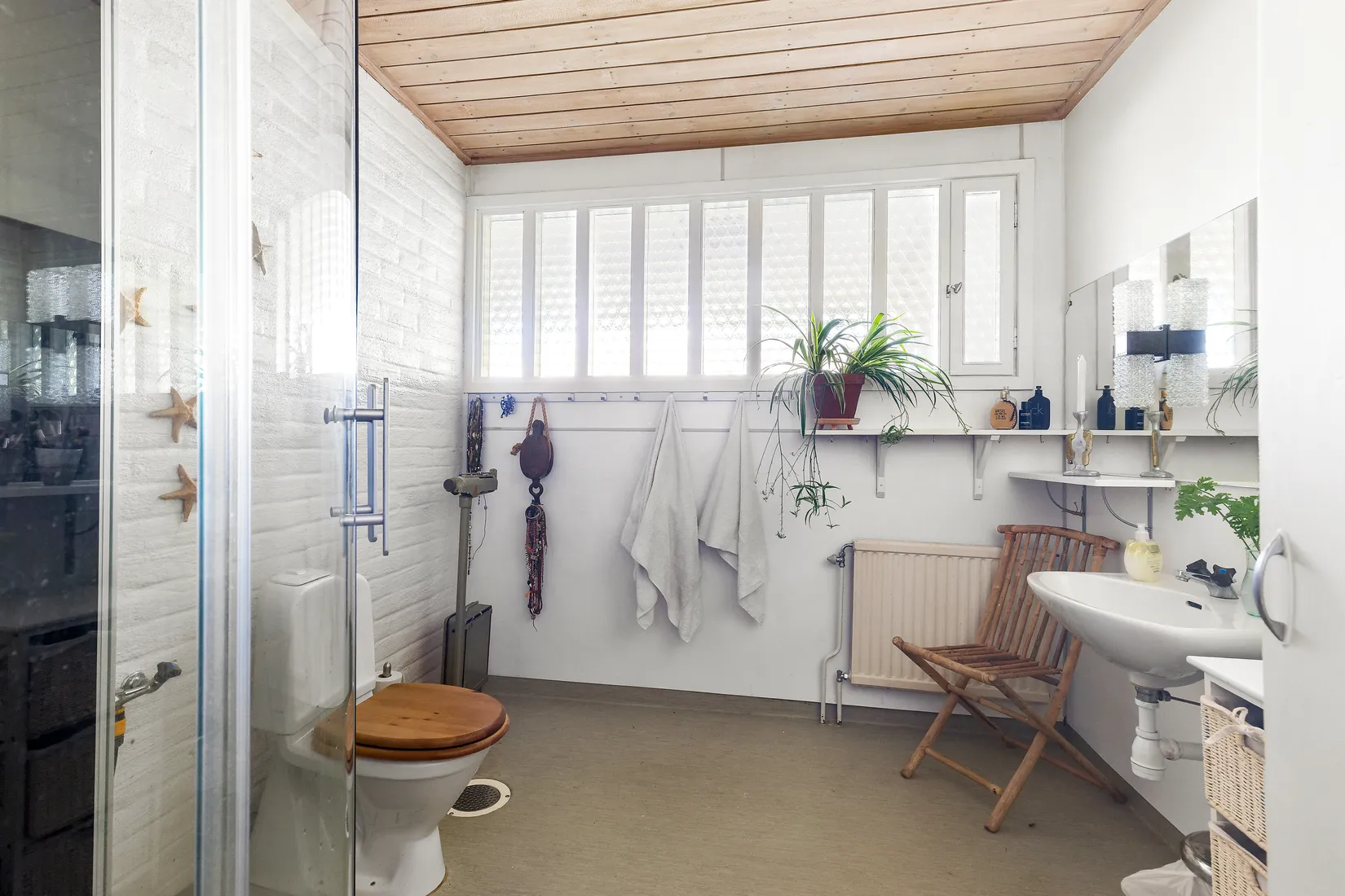 Villa, Klockarvägen 21, Ekerö Sundby, Ekerö
