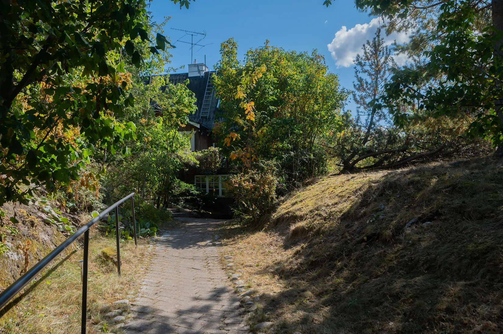 Villa, Renvägen 7, Stuvsta Centrum, Huddinge