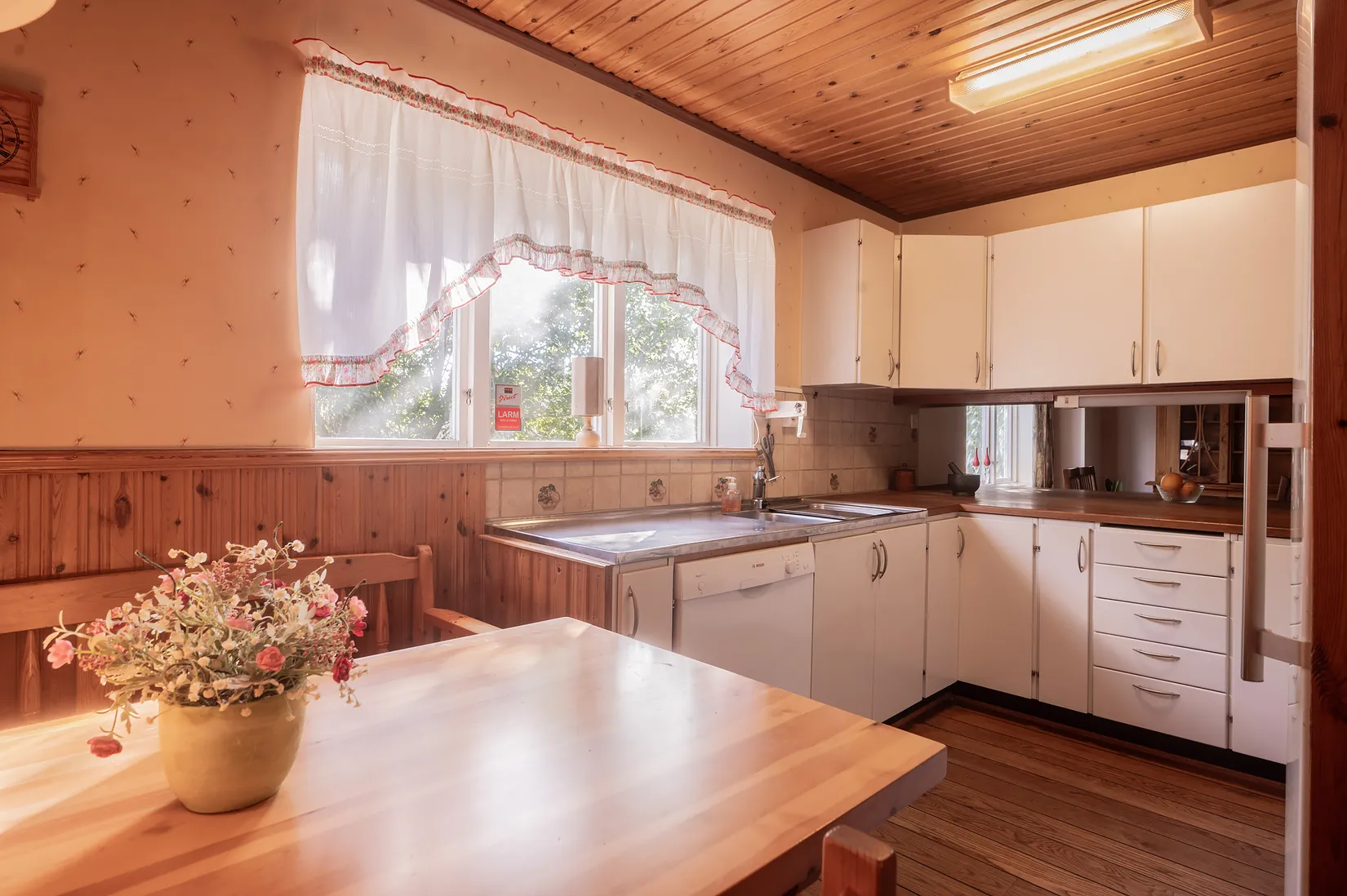 Villa, Renvägen 7, Stuvsta Centrum, Huddinge