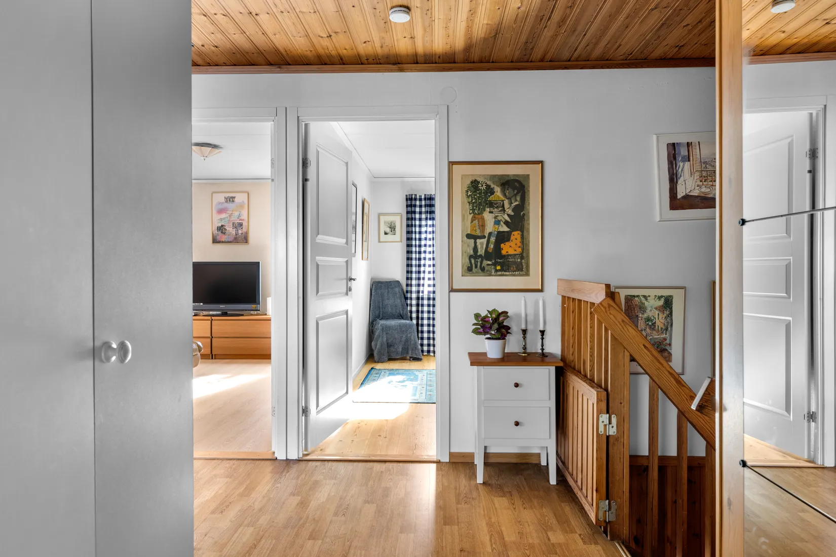 Radhus, Lindholmsbacken 52, Skärholmen, Stockholm