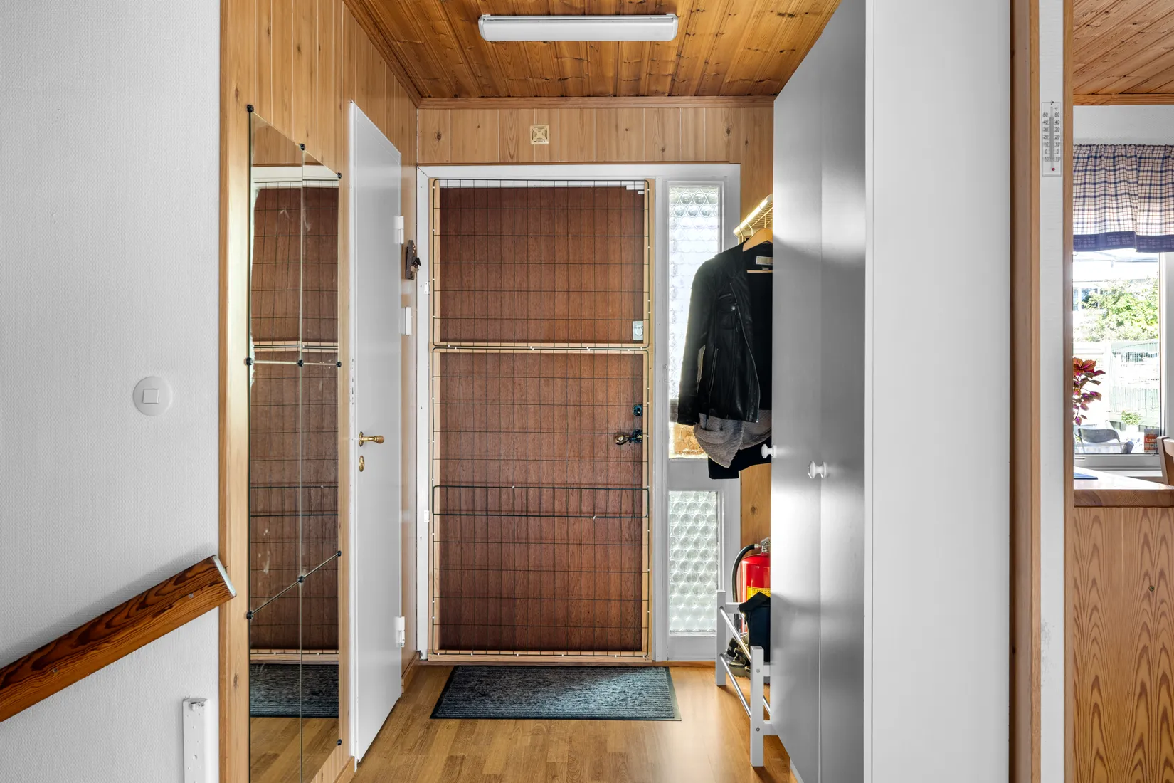 Radhus, Lindholmsbacken 52, Skärholmen, Stockholm