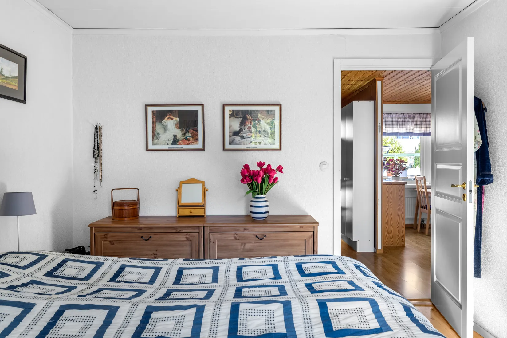 Radhus, Lindholmsbacken 52, Skärholmen, Stockholm