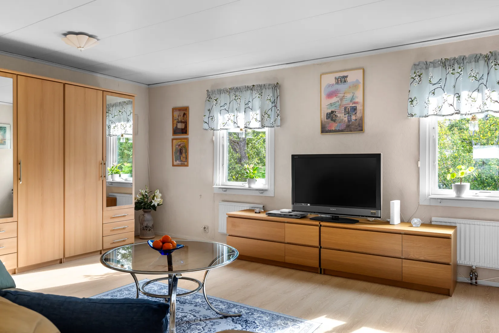 Radhus, Lindholmsbacken 52, Skärholmen, Stockholm