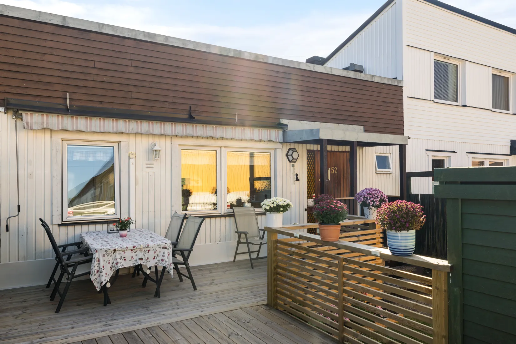 Radhus, Lindholmsbacken 52, Skärholmen, Stockholm