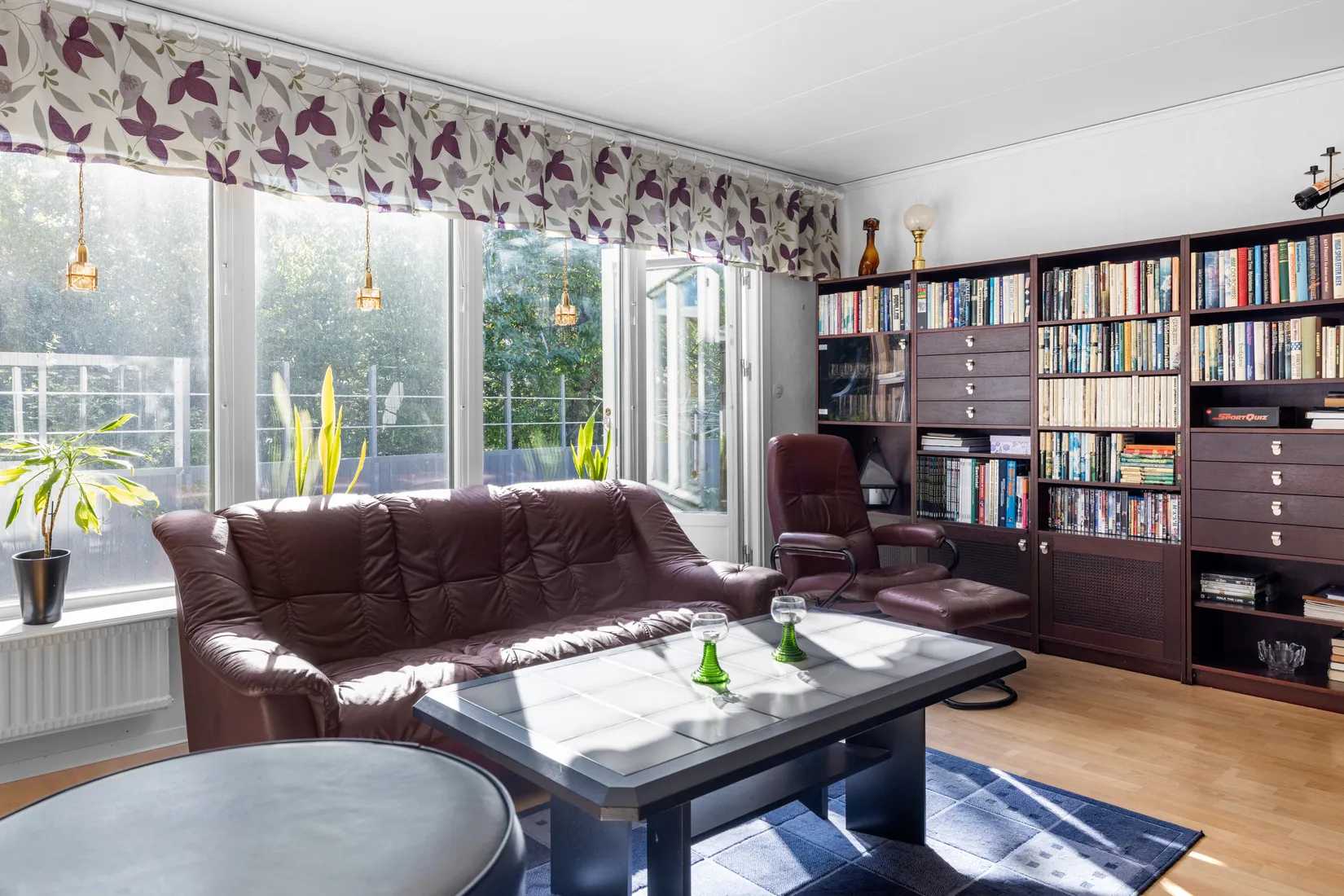 Radhus, Lindholmsbacken 52, Skärholmen, Stockholm