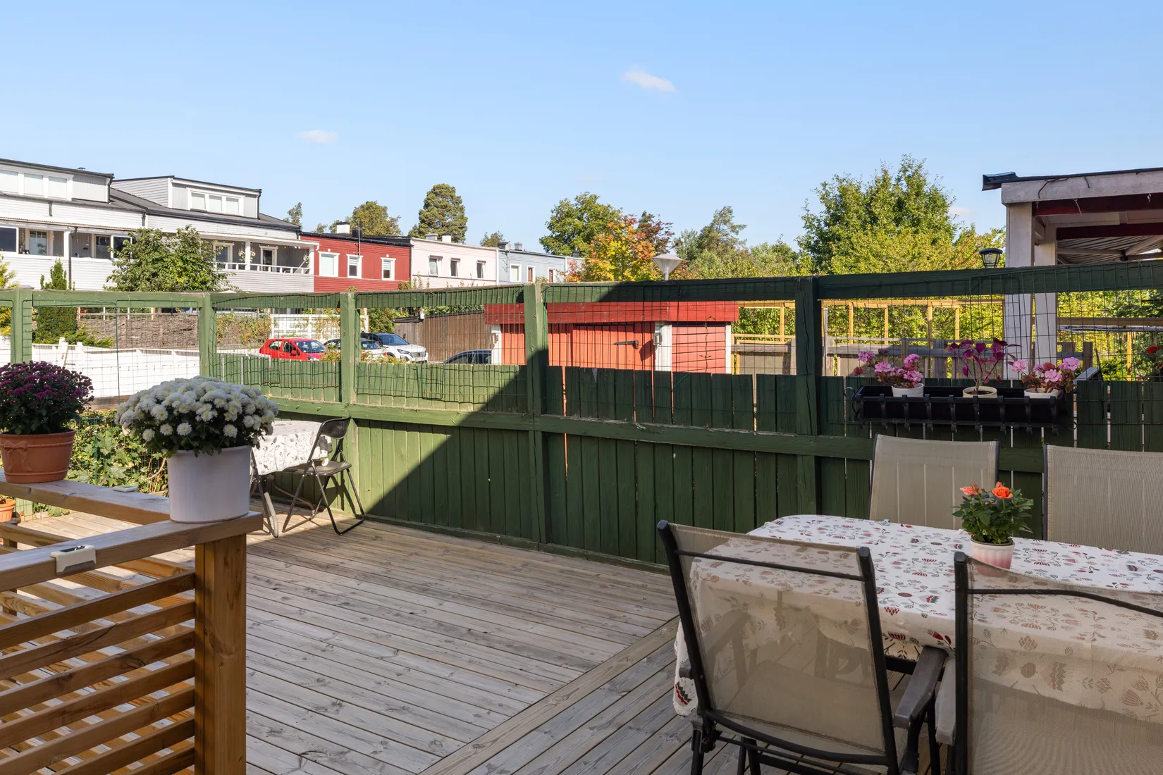 Radhus, Lindholmsbacken 52, Skärholmen, Stockholm