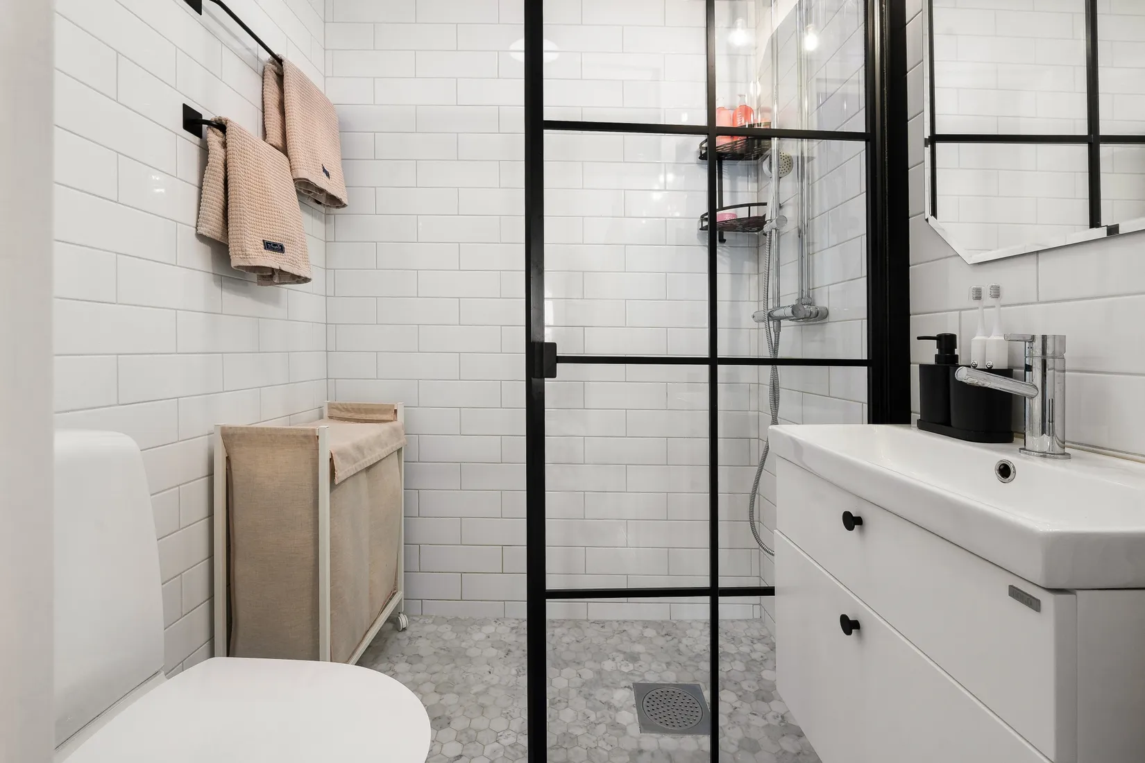Bostadsrätt, Uppfartsvägen 12, Råsunda, Solna