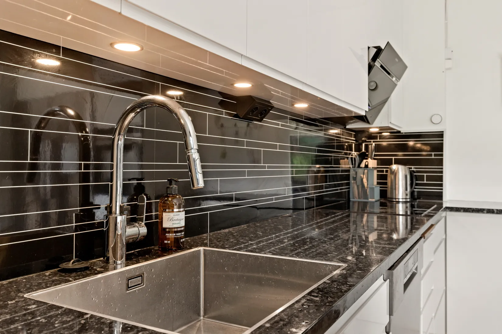 Bostadsrätt, Söderströms väg 455, Färingsö Stenhamra, Ekerö