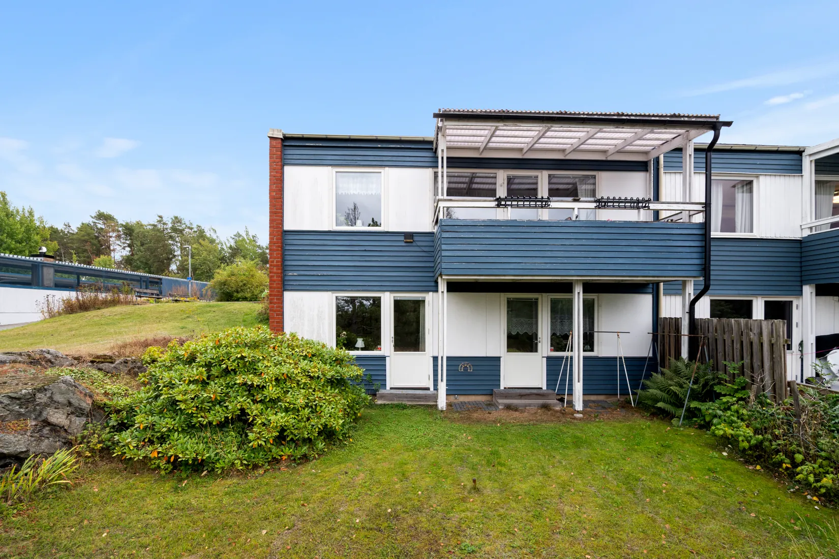 Radhus, Laxholmsbacken 16, Johannesdal - Vårberg, Stockholm