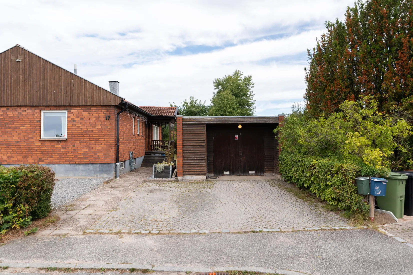 Villa, Båtyxgatan 17, Bjurhovda, Västerås