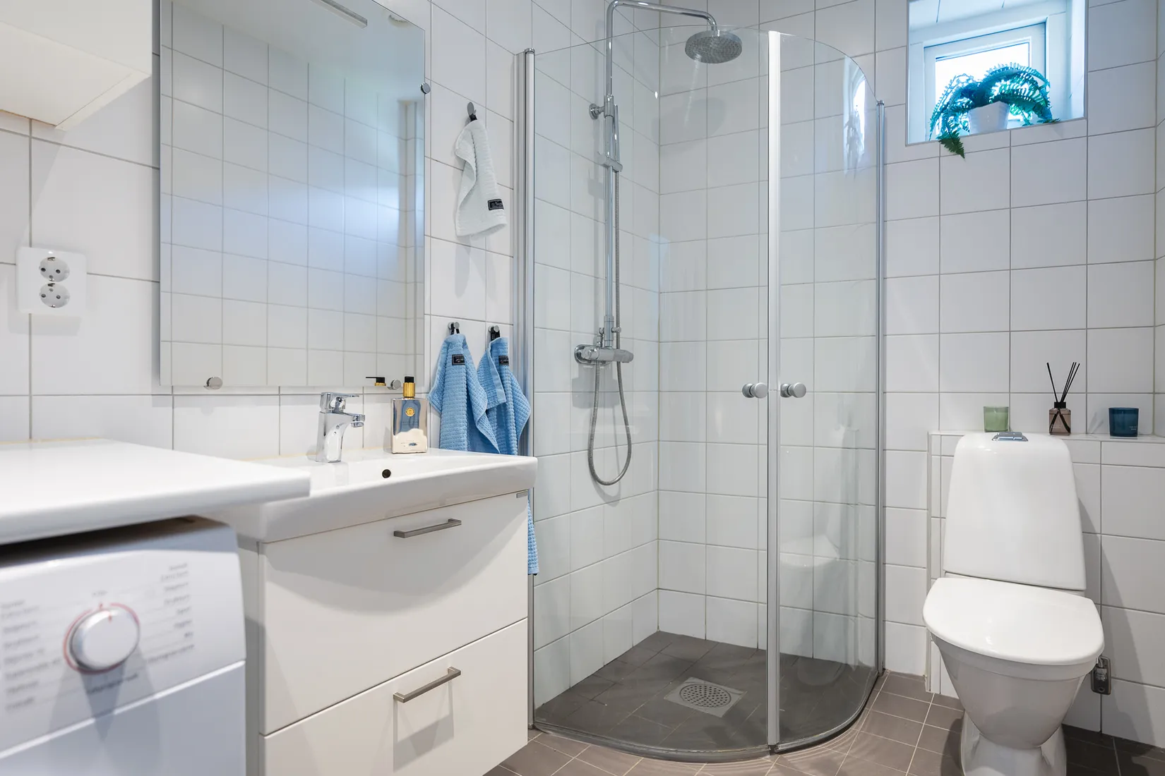 Bostadsrätt, Bergavägen 25E, Åkersberga Centralt, Österåker