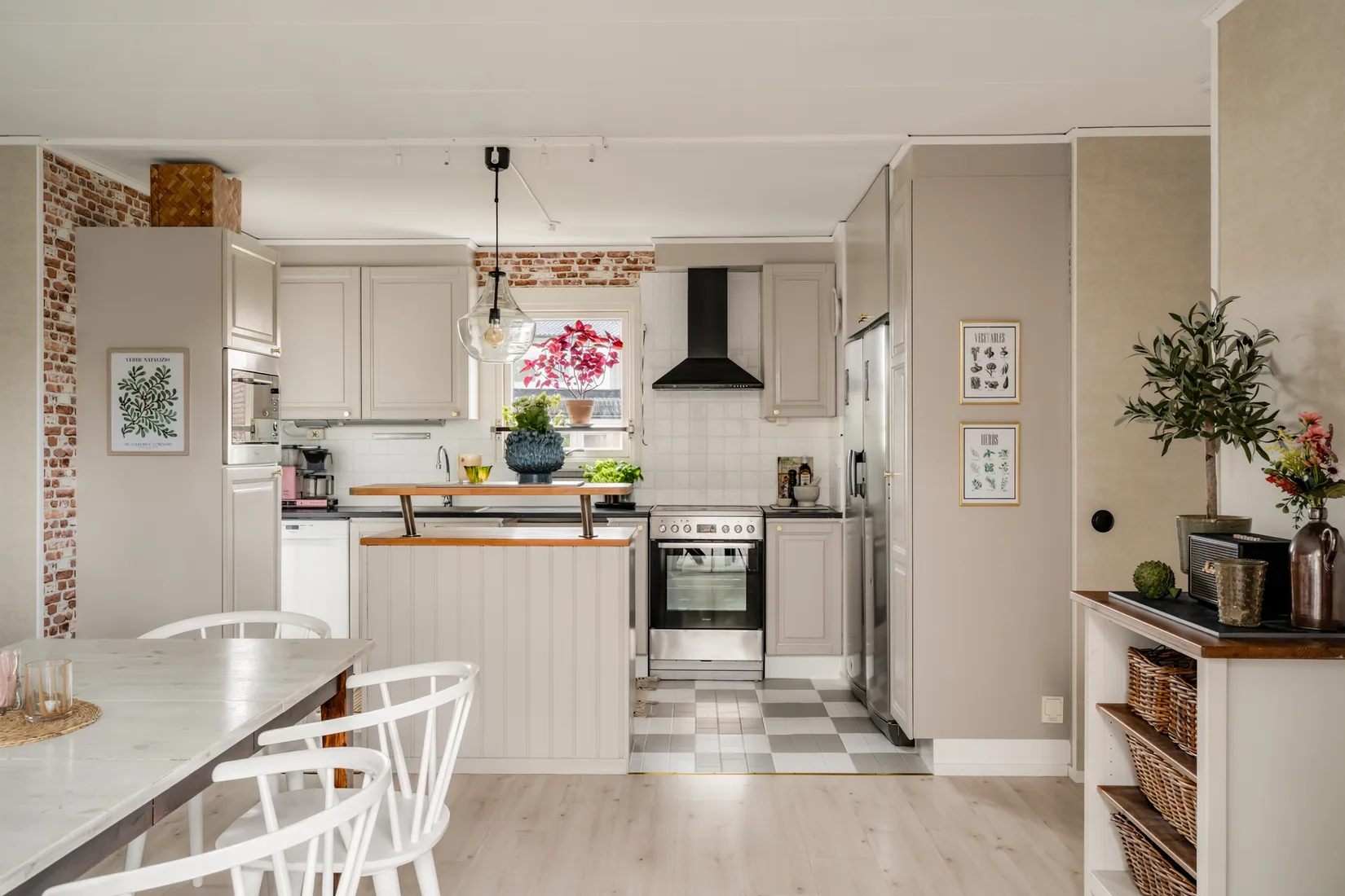 Radhus, Anisstigen 6, Arnö, Nyköping