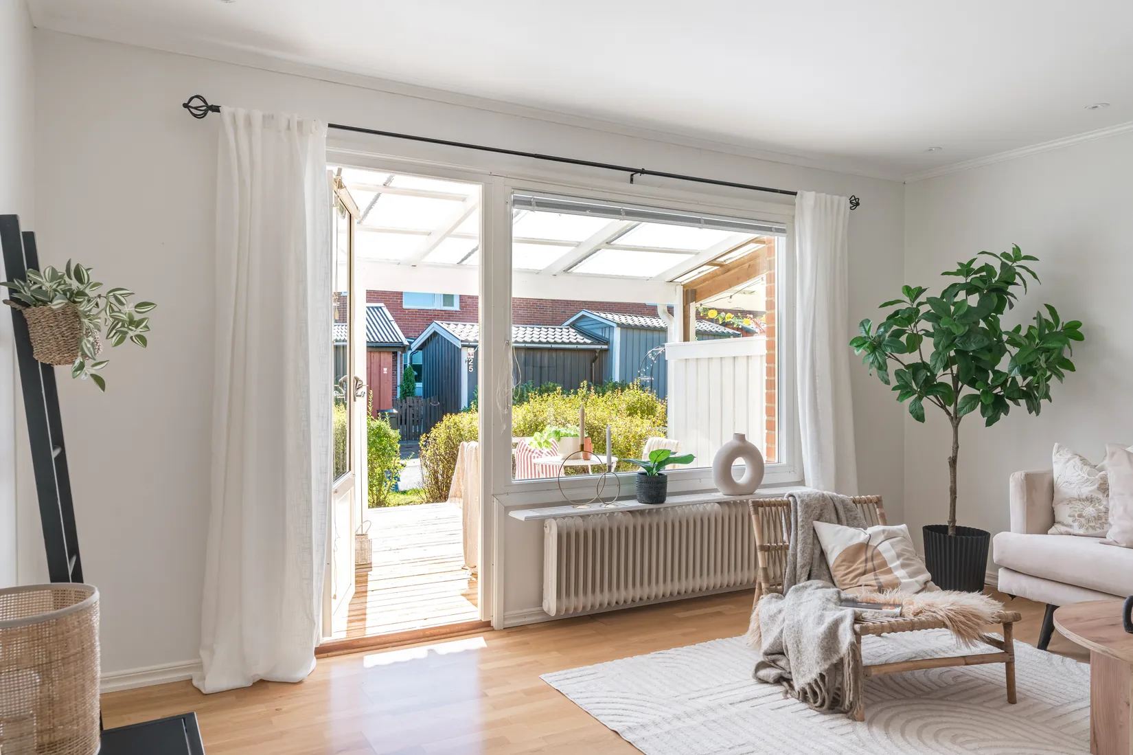 Radhus, Uranusvägen 5, Skälby, Järfälla