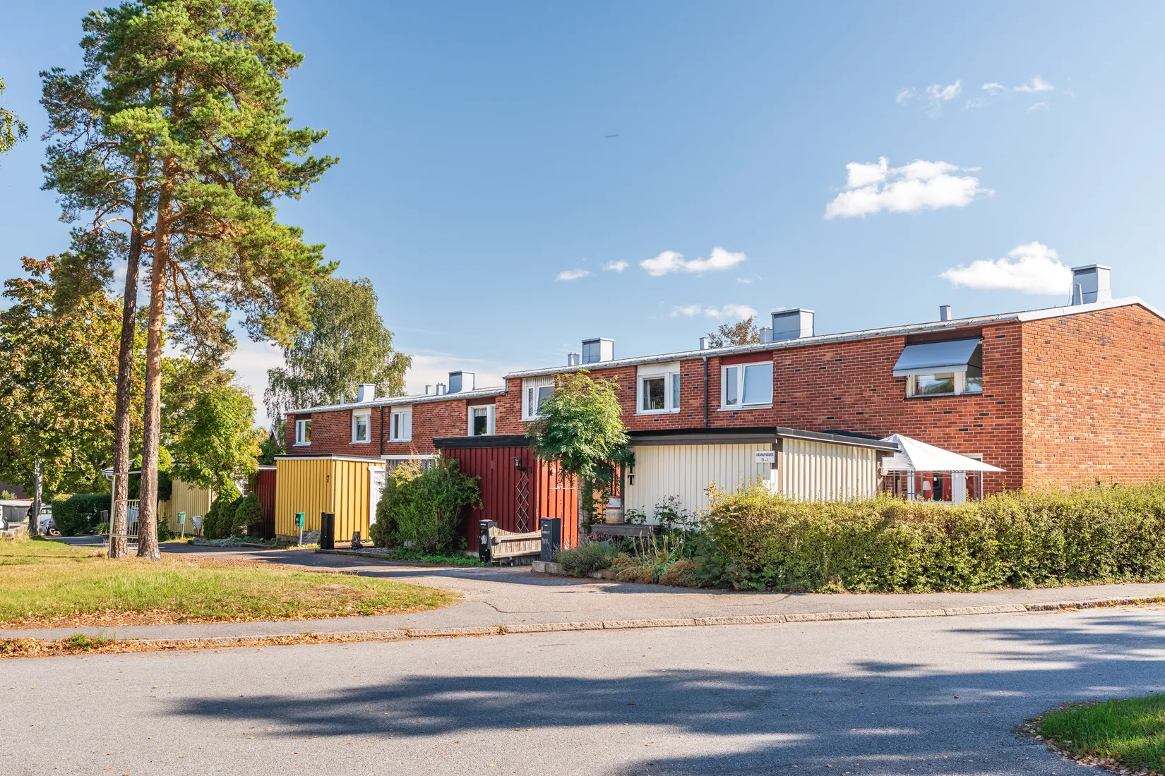 Radhus, Uranusvägen 5, Skälby, Järfälla