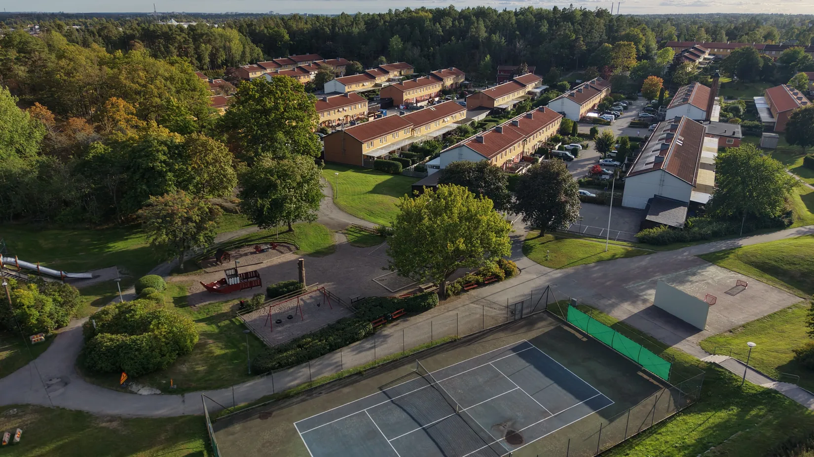 Radhus, Vålbergavägen 267, Barkarby, Järfälla