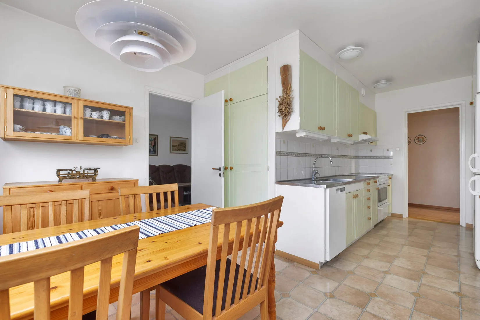 Bostadsrätt, Nynäsvägen 54, Centrala Handen, Haninge
