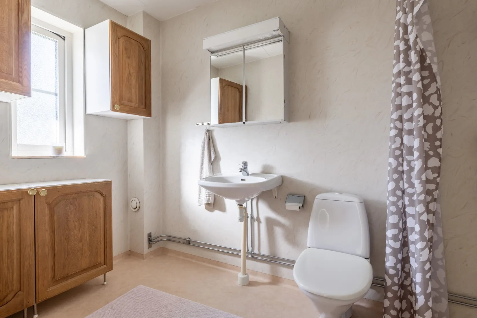 Bostadsrätt, Skogsbacken 22, Hånåkni, Mora