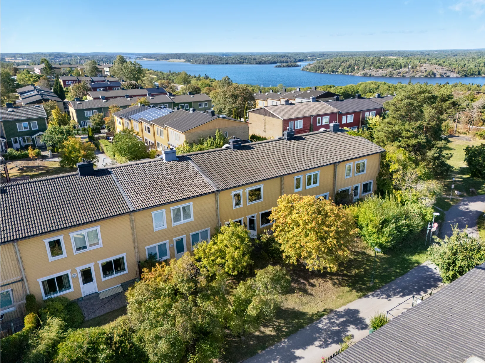 Radhus, Varpholmsgränd 57, Skärholmen, Stockholm