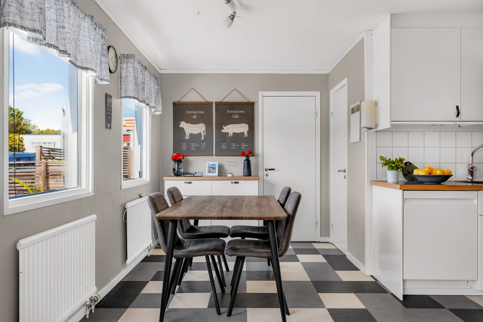 Radhus, Vallsundsvägen 94, Oxelösund
