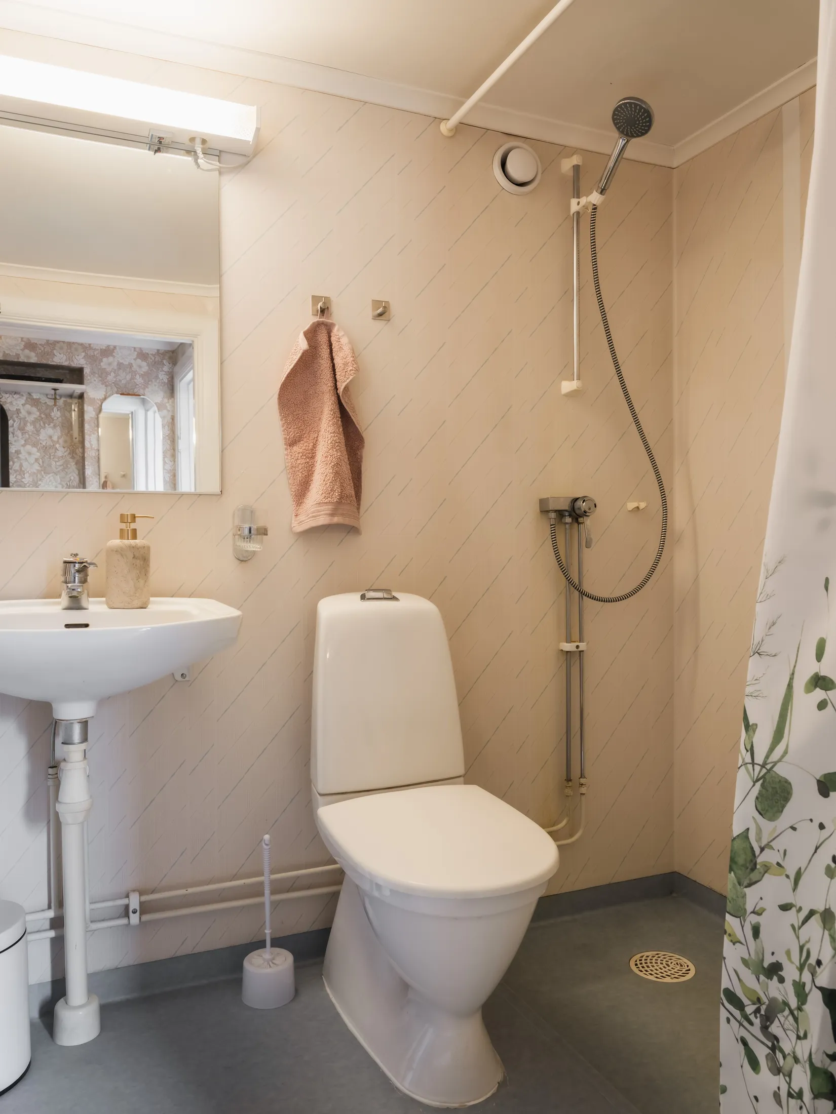 Bostadsrätt, Mellangatan 25C, Visby, Gotland