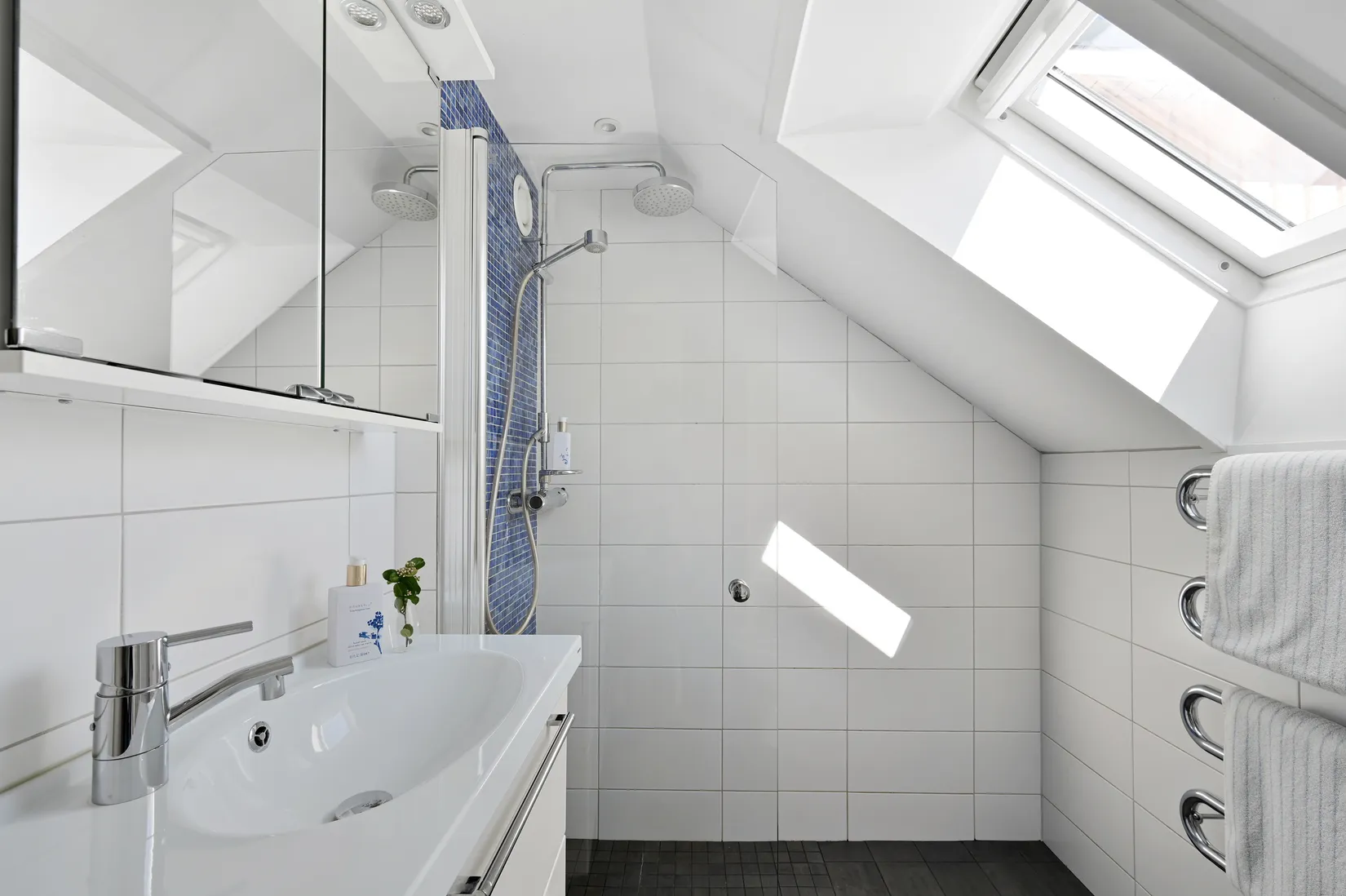 Radhus, Travarvägen 19, Jakobsberg, Järfälla