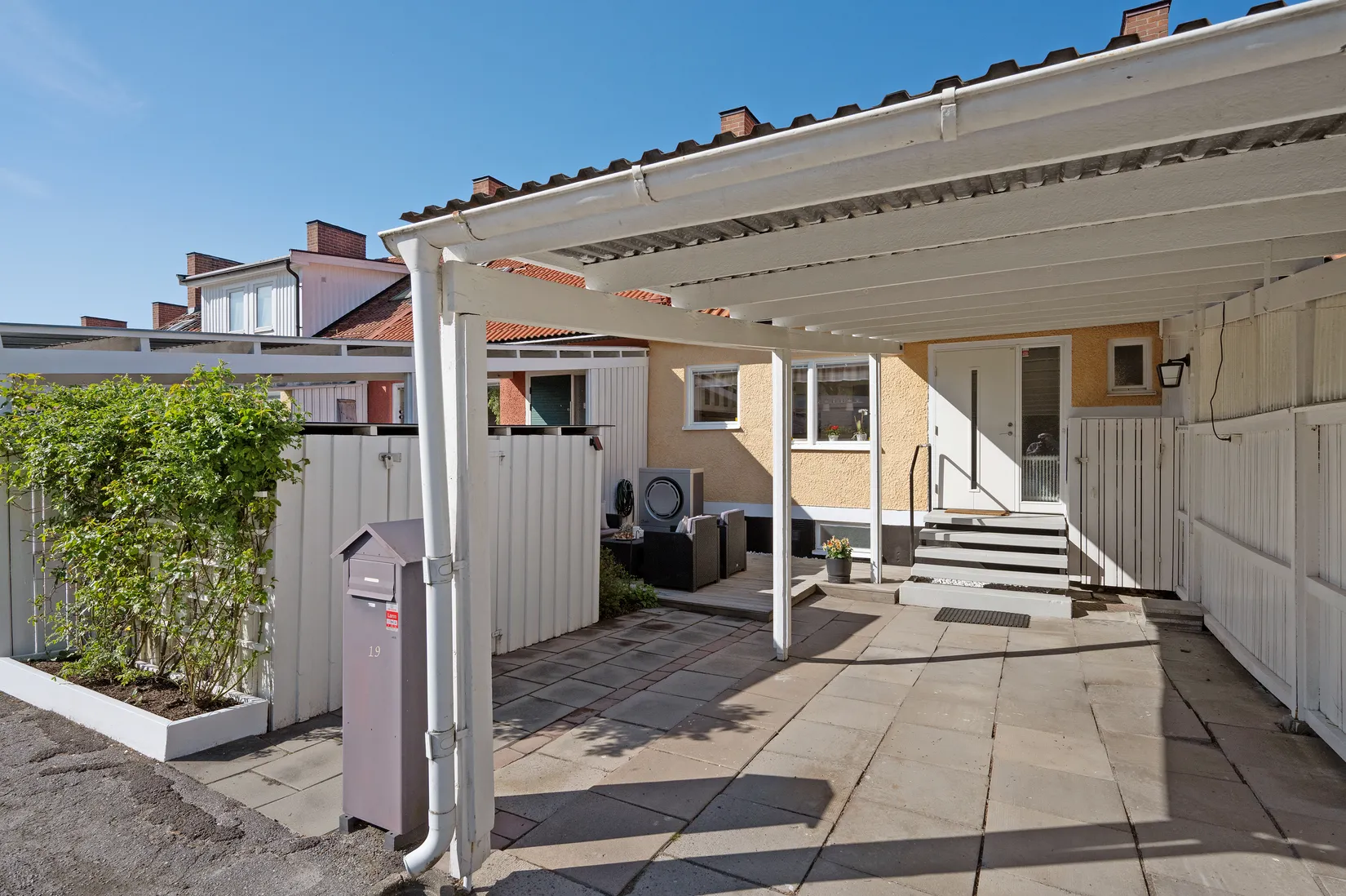 Radhus, Travarvägen 19, Jakobsberg, Järfälla